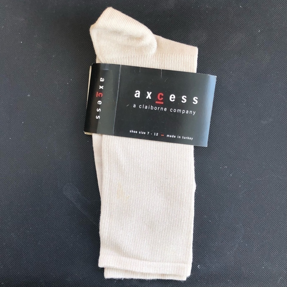 Axcess Claiborne Beige Socks